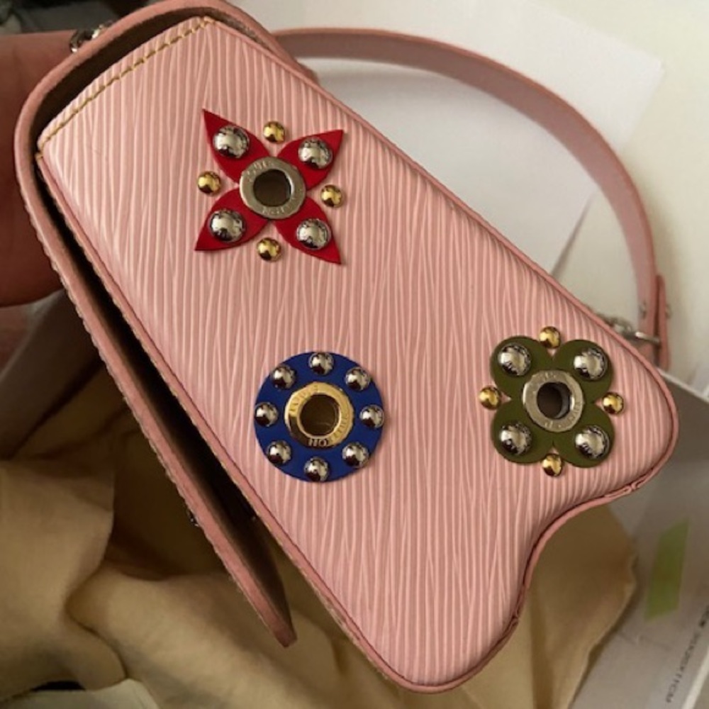 🦄Limited Edition🦄Louis Vuitton twisted bag - Picture 13 of 16